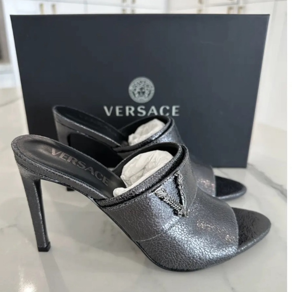 NWT Versace Heel/Mules